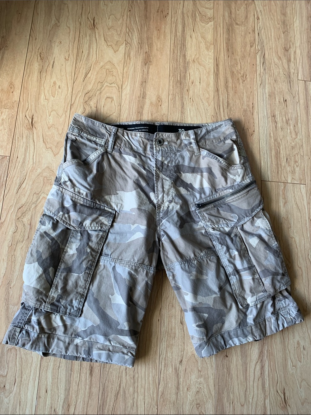 G-Star Raw Rovic Zip Relaxed 1 2 cargo camo men shorts